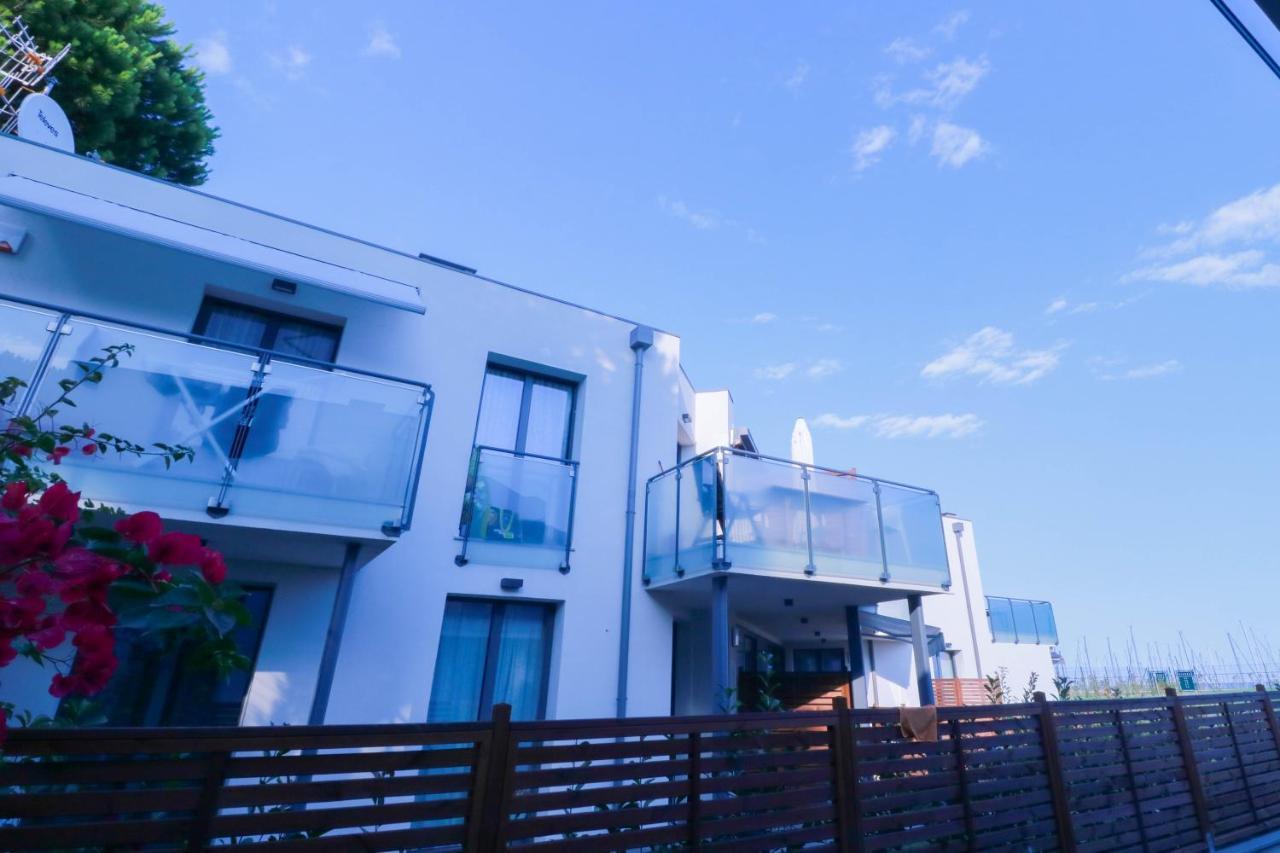H11 Luxury 9A - Porto - Piscina - Jacuzzi Apartman Santo Stefano al Mare Kültér fotó