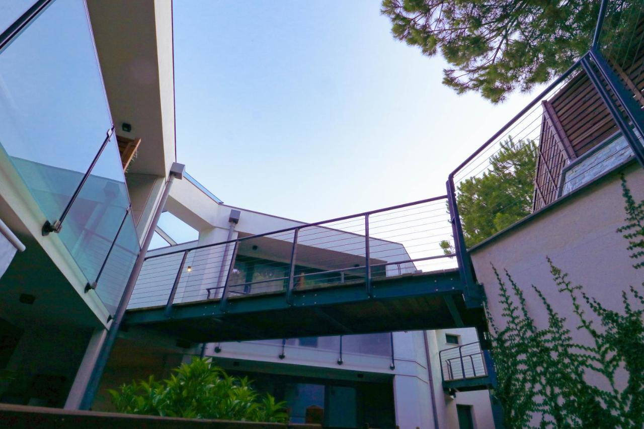 H11 Luxury 9A - Porto - Piscina - Jacuzzi Apartman Santo Stefano al Mare Kültér fotó