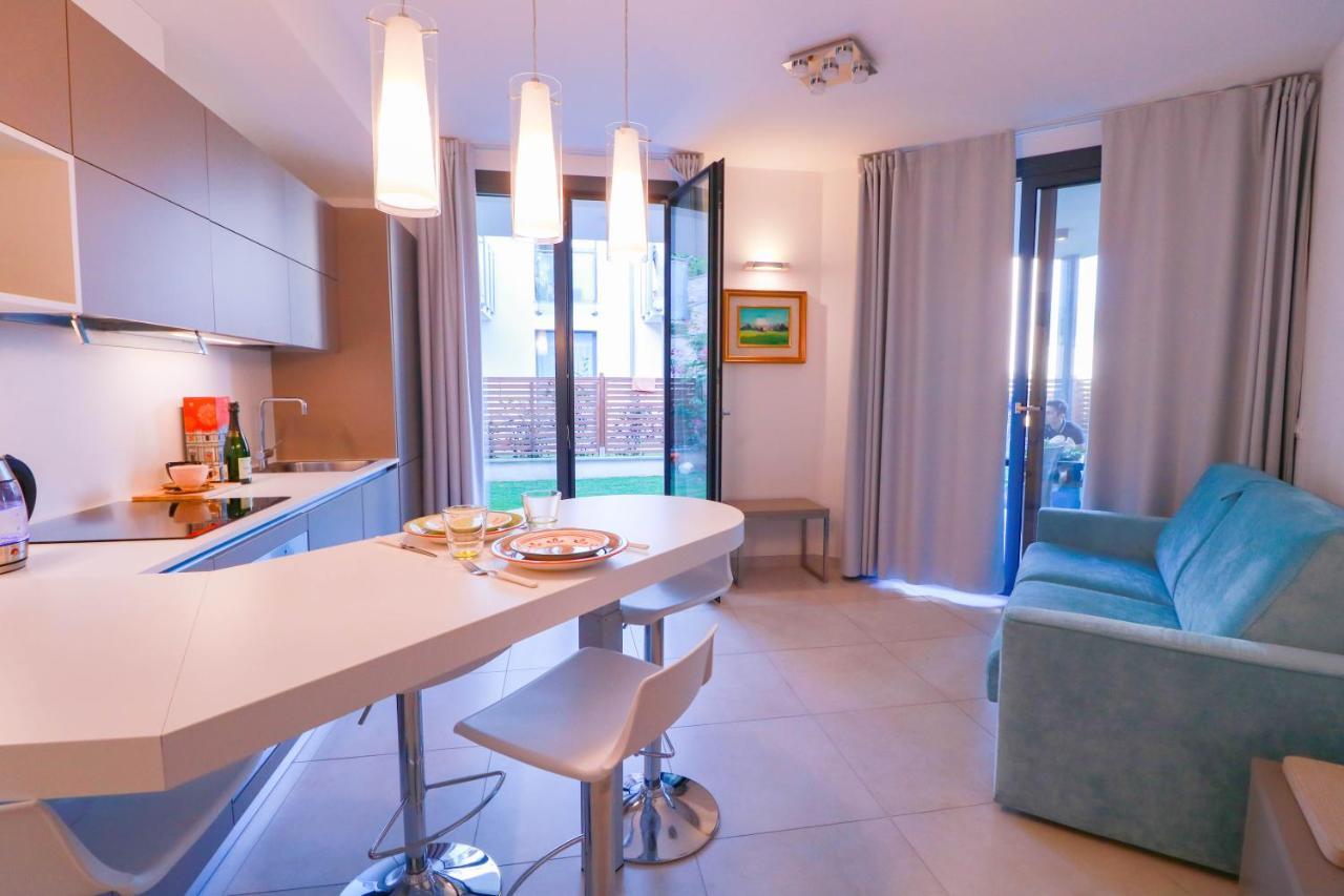 H11 Luxury 9A - Porto - Piscina - Jacuzzi Apartman Santo Stefano al Mare Kültér fotó